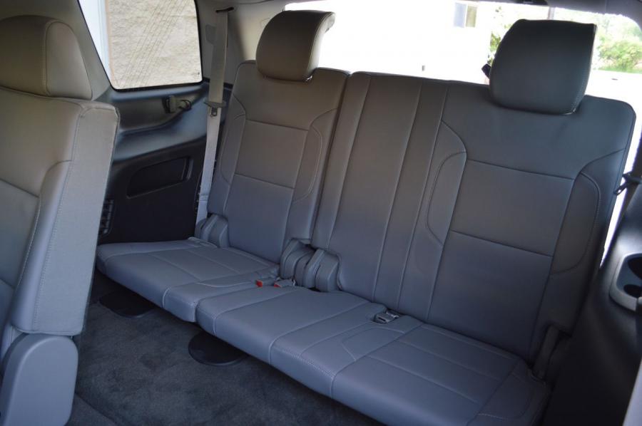  Chevrolet Tahoe LT 2014 года  (фото 13 из 16)